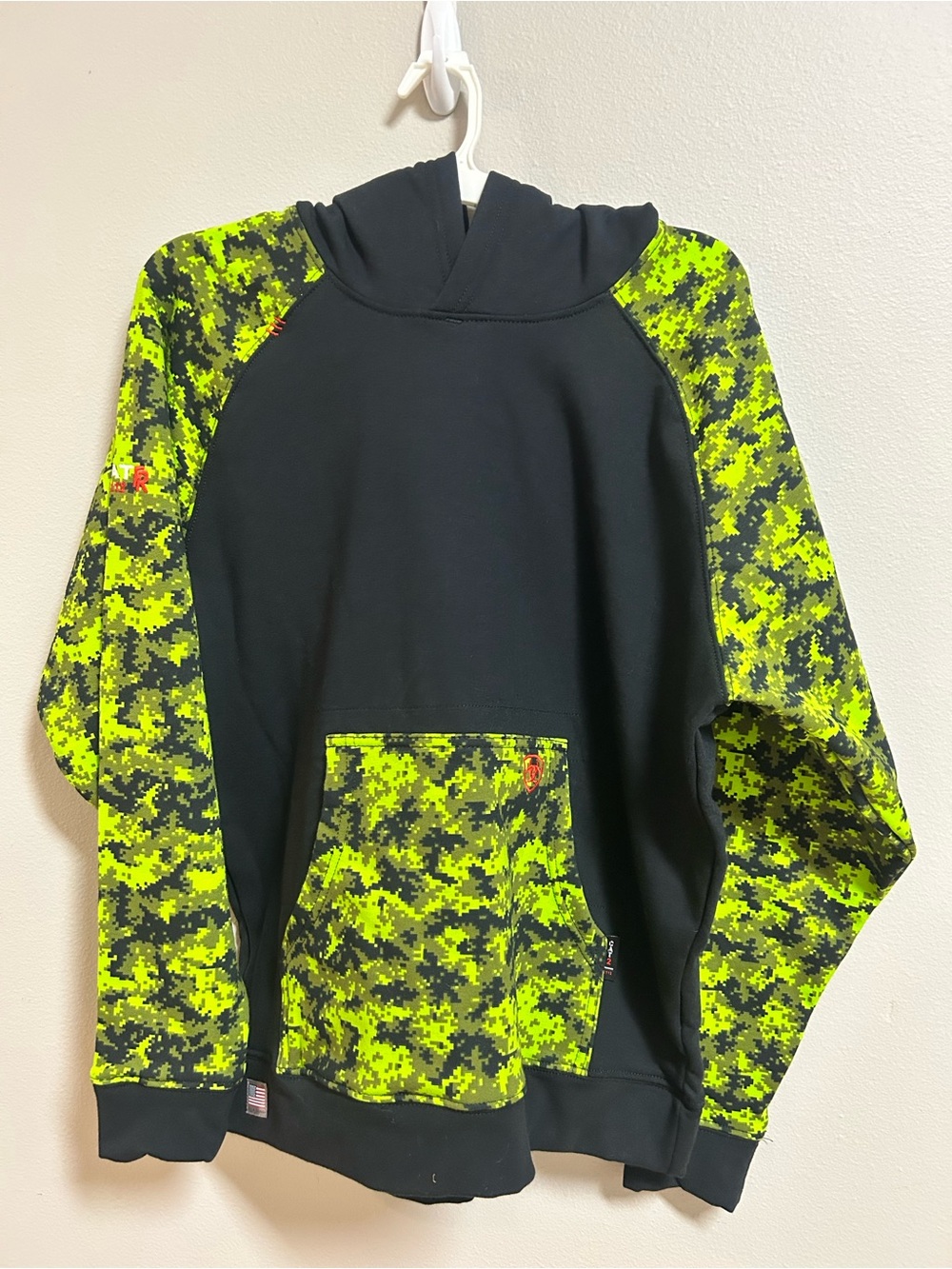 Ariat FR Patriot Hoodie Medium CAT 2 Flame Resistant Hi Vis Camo Pullover NWT